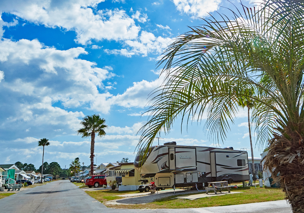 Encore Barrington Hills RV Resorts in Florida
